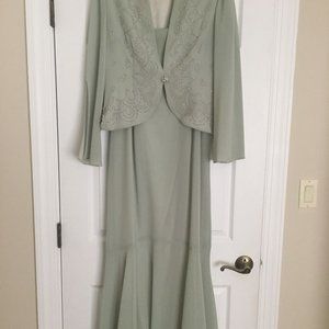 J.R. Nites by Caliendo Sage Gown